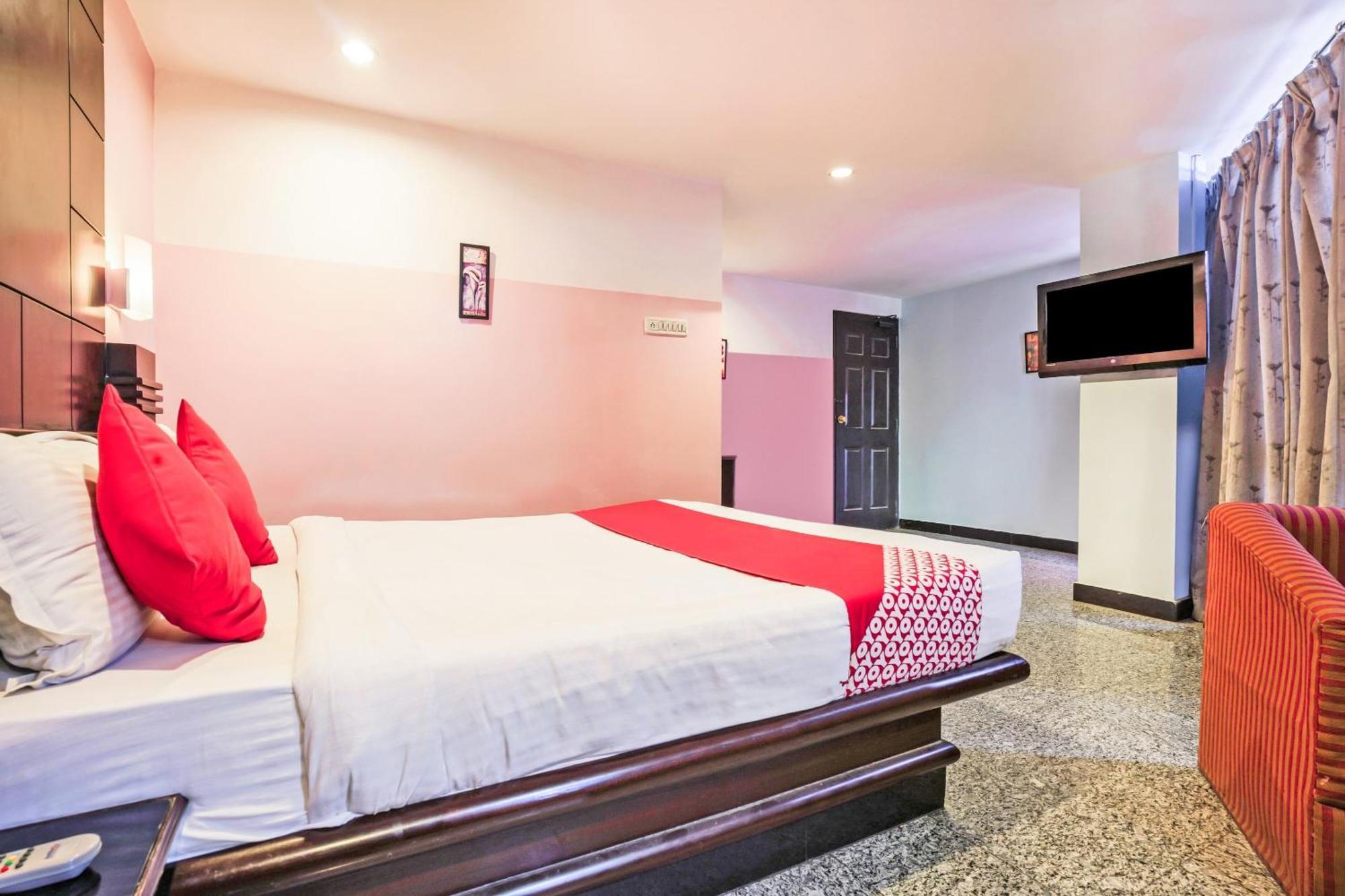 Hanvi Inn Hyderabad Exterior photo