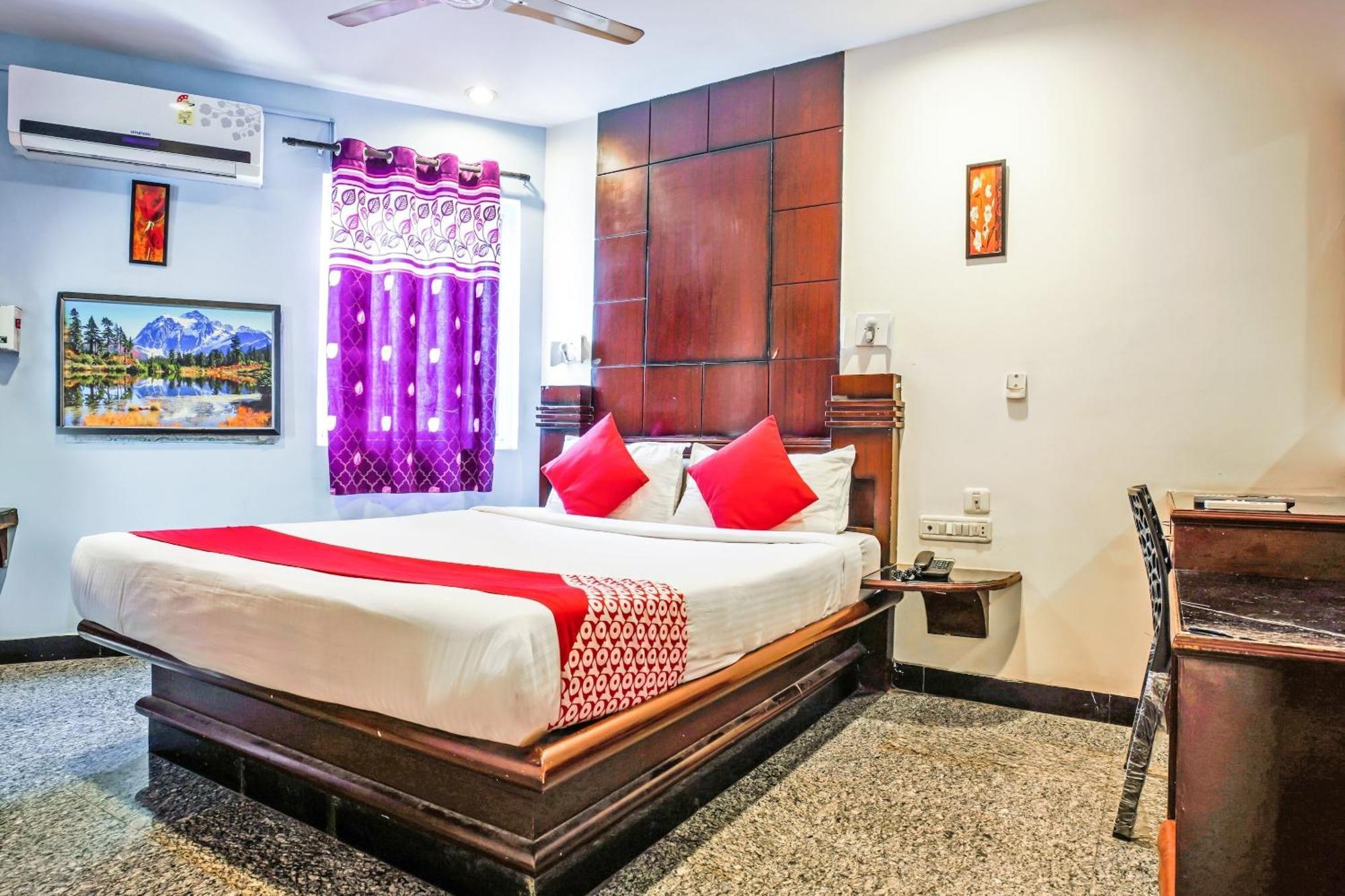 Hanvi Inn Hyderabad Exterior photo