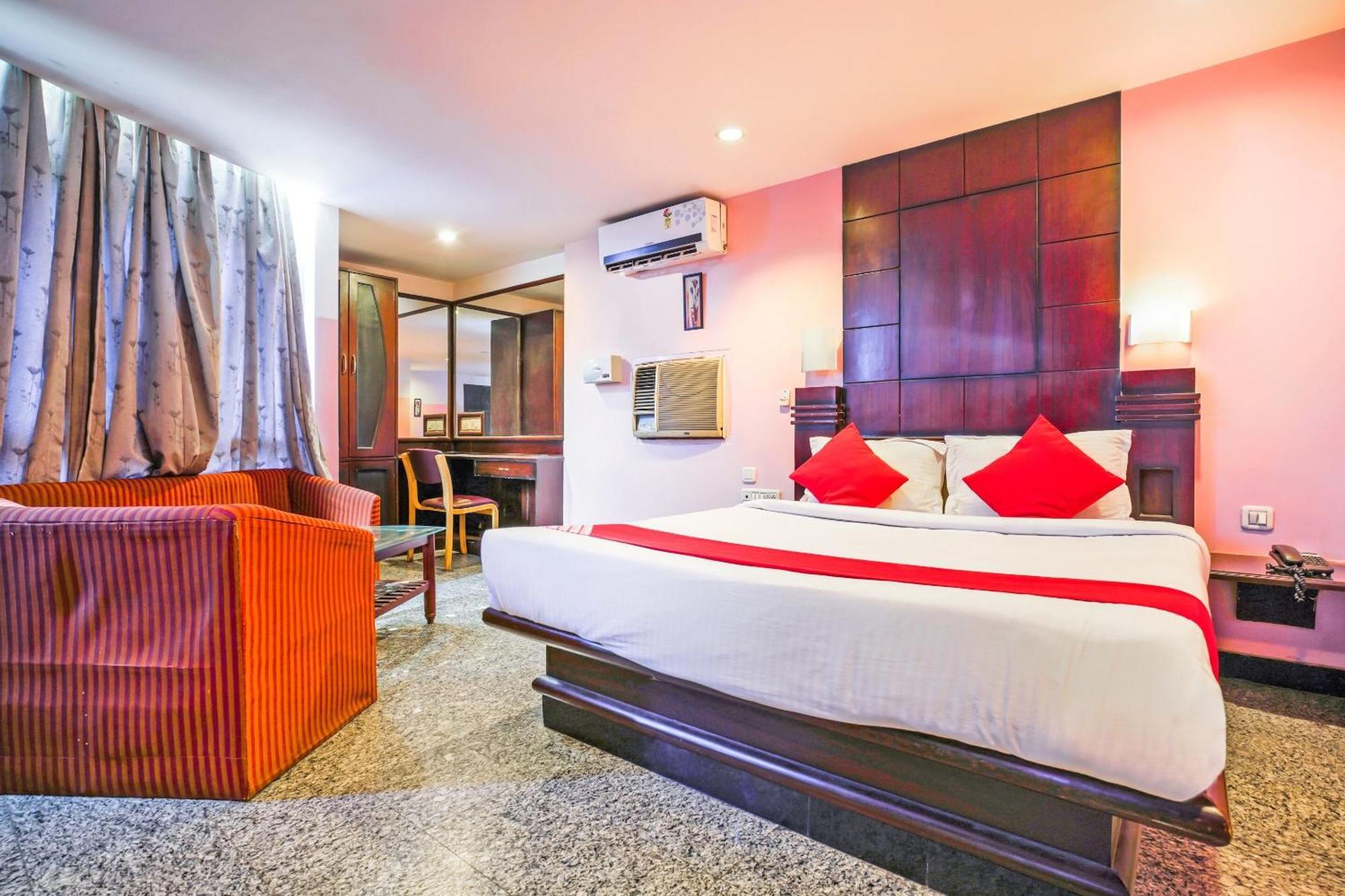 Hanvi Inn Hyderabad Exterior photo